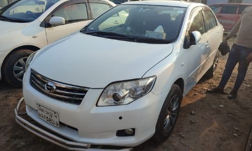 Toyota Axio 2012